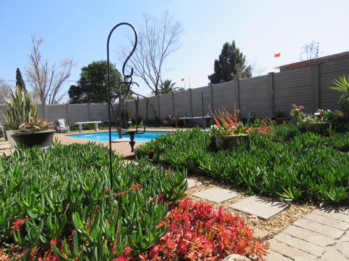 80 On Benade Apartment Bloemfontein Exterior photo